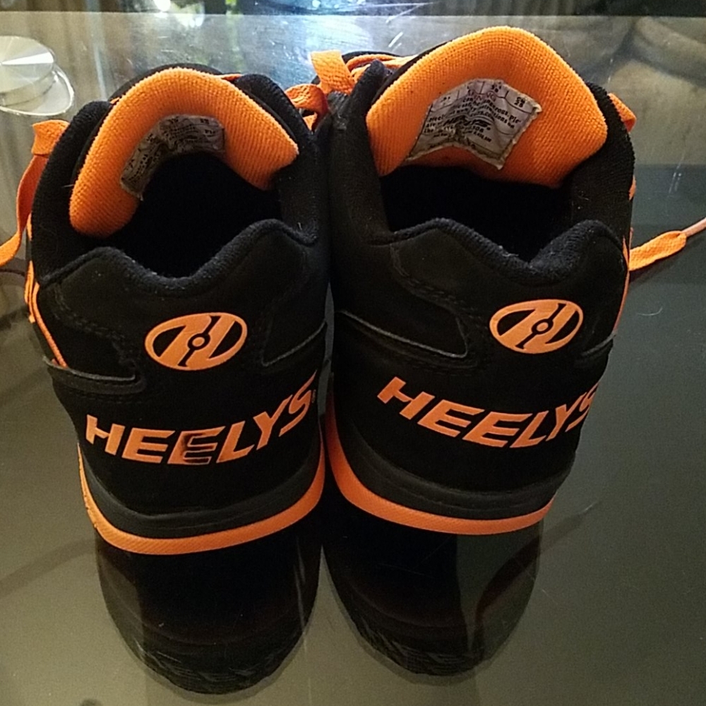 Heely's!!! - Picture 4 of 8